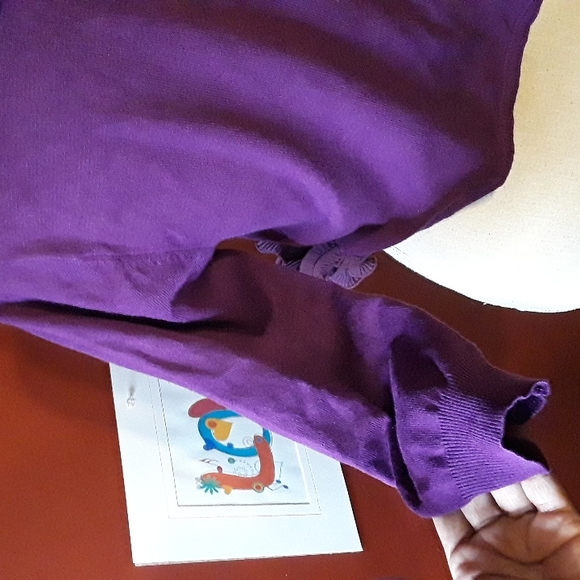 Beautiful Roman's sweater - Picture 3 of 8